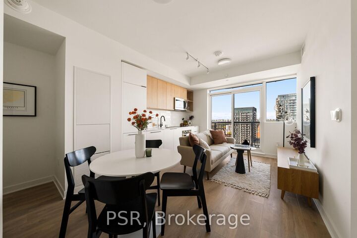 Property Photo: 1185 Dupont Street 2011 ON M6H 0G5