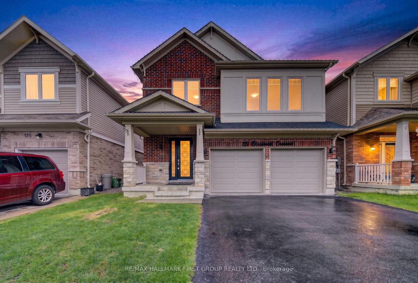 Property Photo:  121 Blackwell Crescent  ON L1L 0C1 