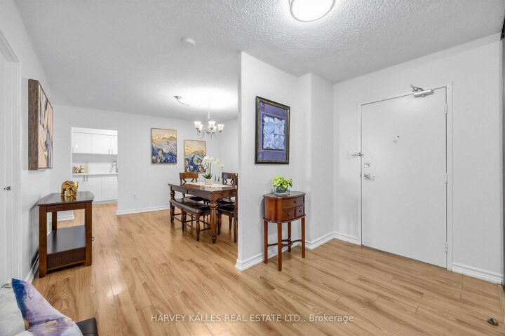 Property Photo:  100 Echo Point 1801  ON M1W 2V2 