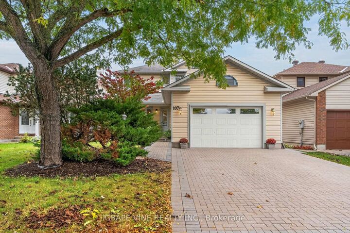 Property Photo:  107 Tartan Drive  ON K2J 3V7 