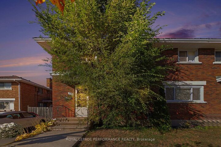 Property Photo:  1779 Kerr Avenue  ON K2A 1H9 