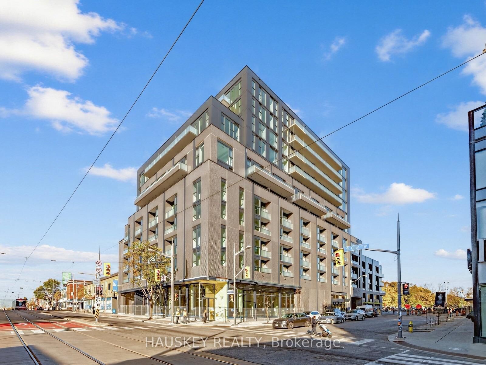 Property Photo:  180 Alberta Avenue 603  ON M6C 0B4 