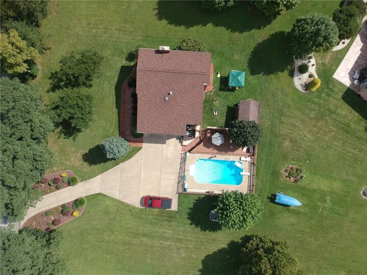 Property Photo: 1045 Willowbrook PA 15089