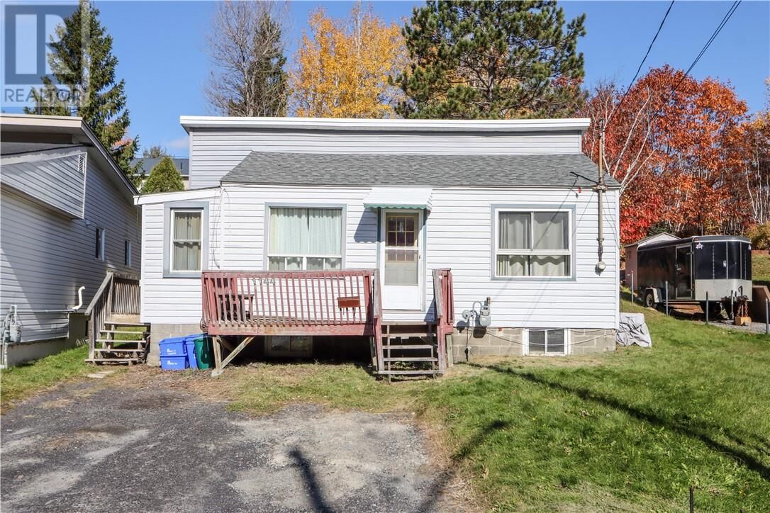 Property Photo:  1144 Lonsdale  ON P3B 1K4 