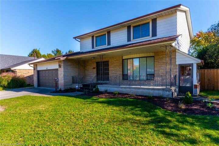Property Photo:  30 Woodway Trail  ON N3R 6G7 