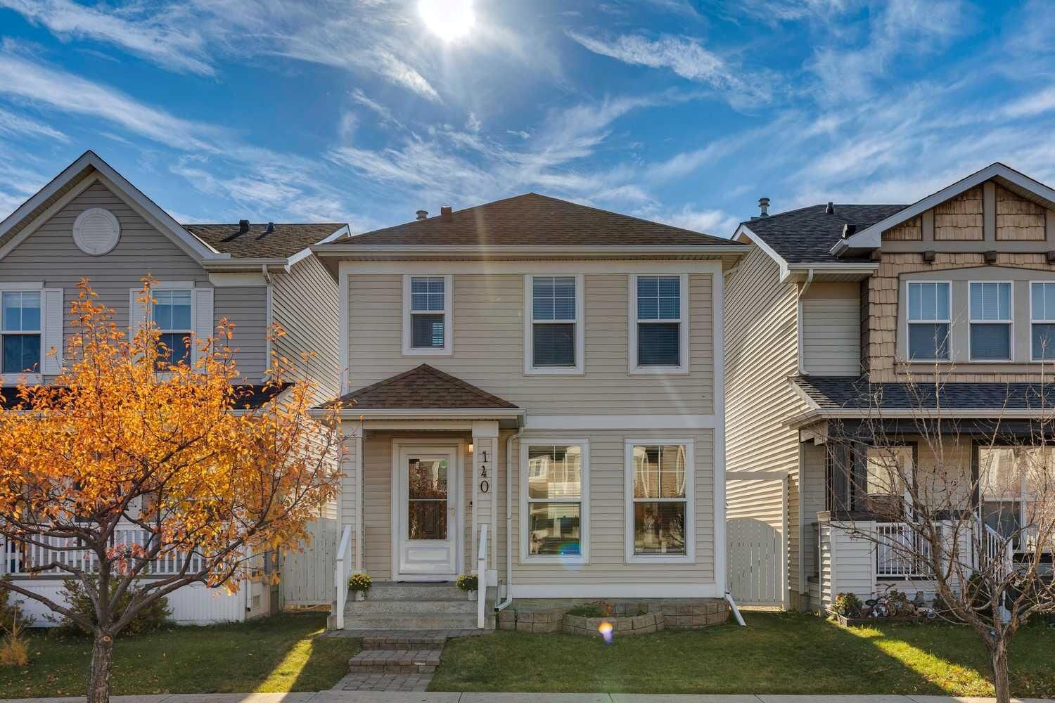 Property Photo:  140 Prestwick Villas SE  AB T2Z 4S3 