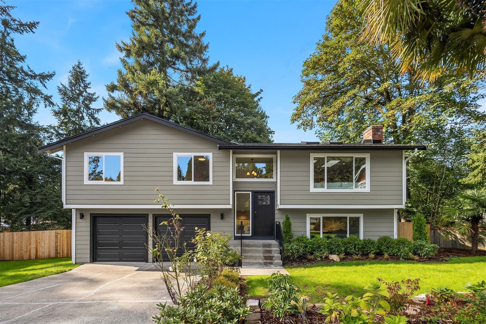 Property Photo:  10717  166th Court NE  WA 98052 