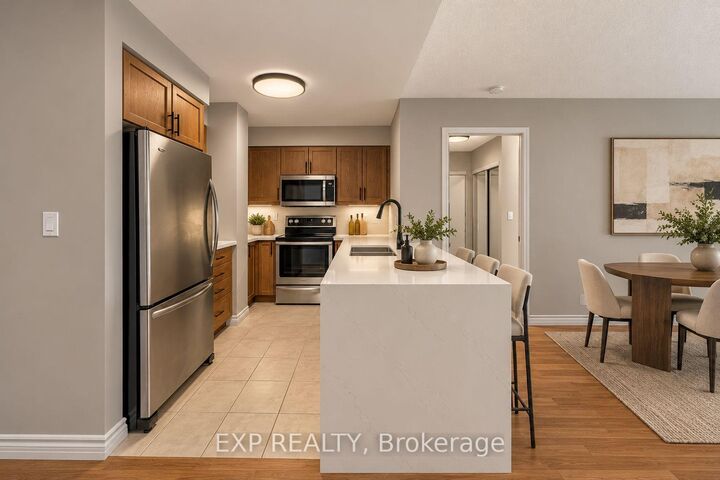 Photo de la propriété:  18 Harding Boulevard W 427  ON L4C 0T3 