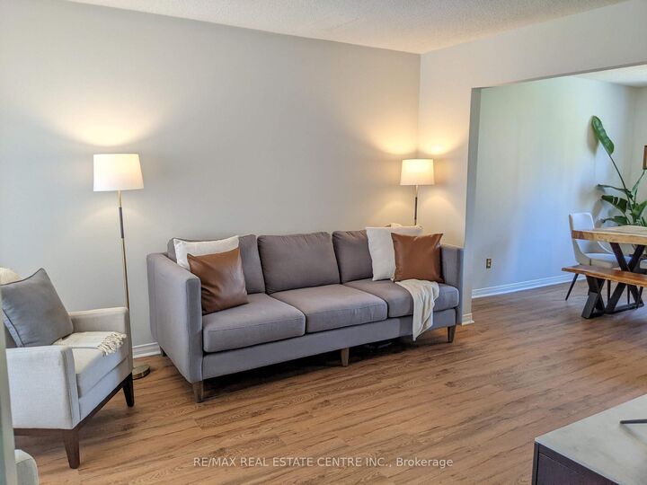 Property Photo: 52 Merganser Crescent ON L6W 4G1