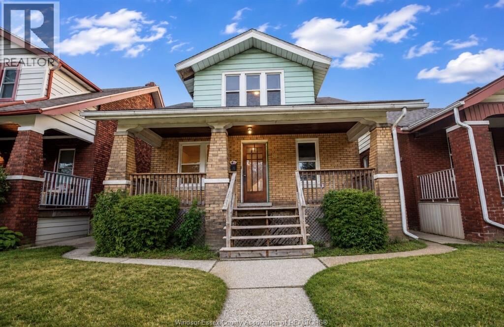 Property Photo:  521 Rankin  ON N9B 2R6 