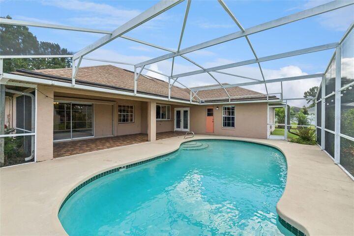 Property Photo: 1512 Reade Circle FL 34772