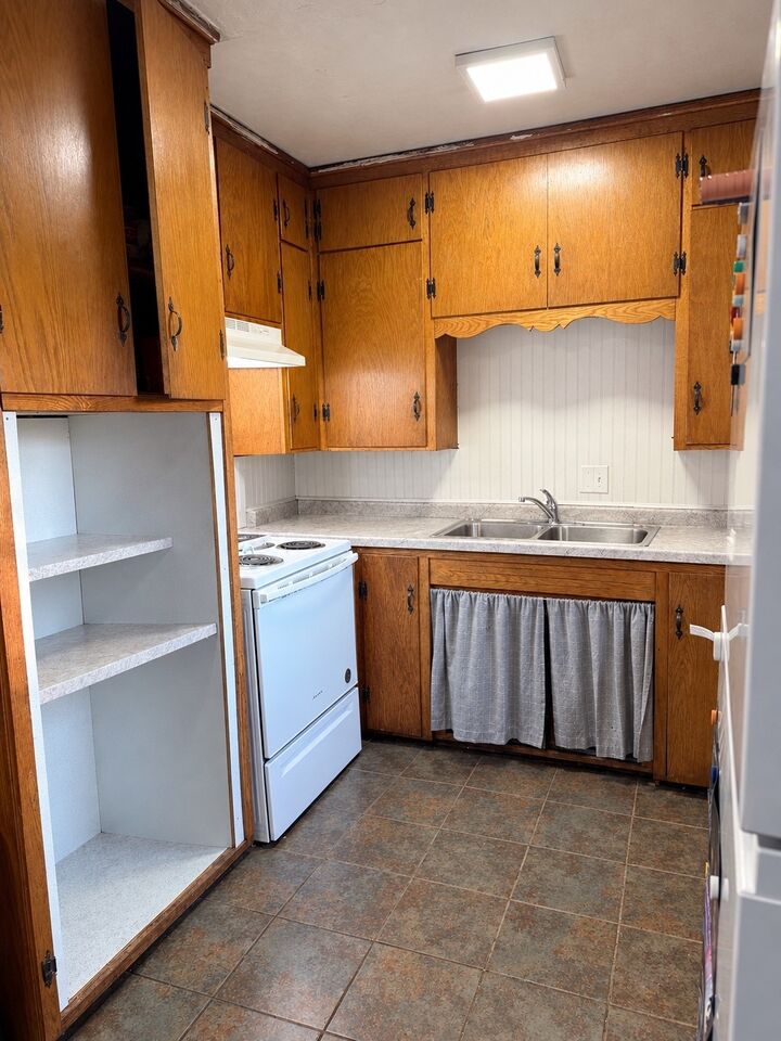Property Photo:  730 E La Salle Avenue  WI 54812 