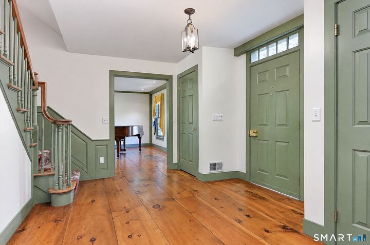 Property Photo: 28 Maplecrest Drive CT 06811