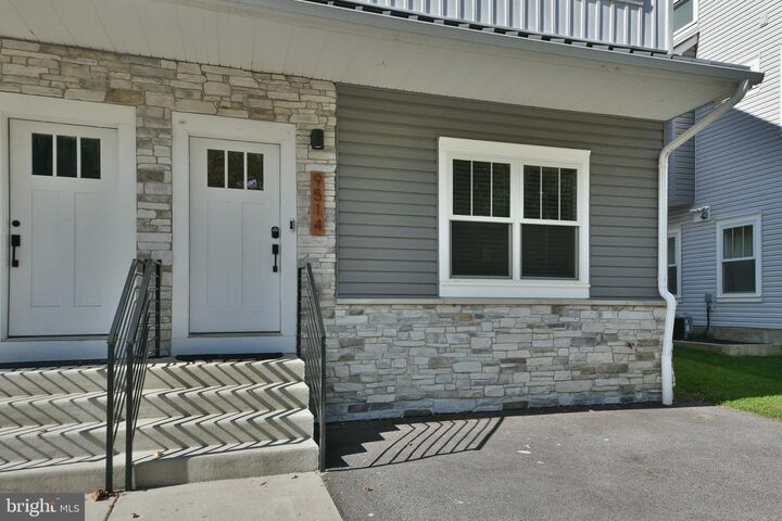 Property Photo: 9514 Golfview Lane PA 19114
