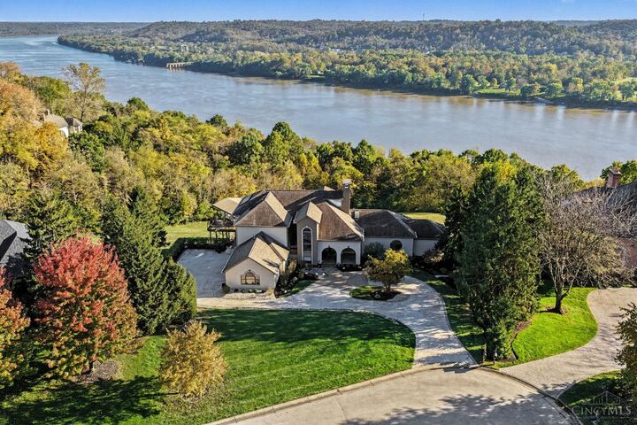 Property Photo:  7313 Waterpoint Lane  OH 45255 