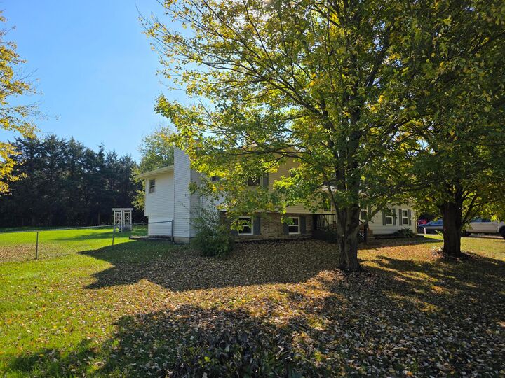 Property Photo:  6105 Houseman Road  OH 43061 