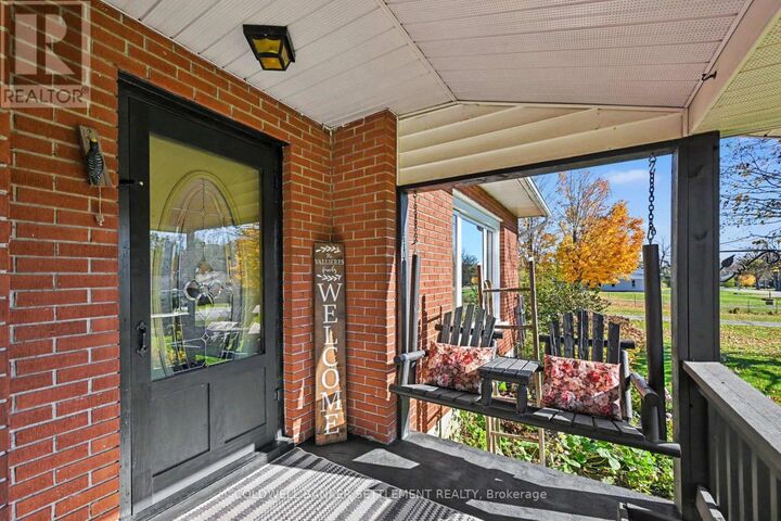 Property Photo:  192 Clarchris Road  ON K7H 3C6 