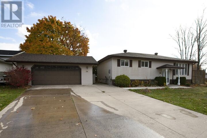 Property Photo:  36 Danby Rd  ON P6B 5X6 