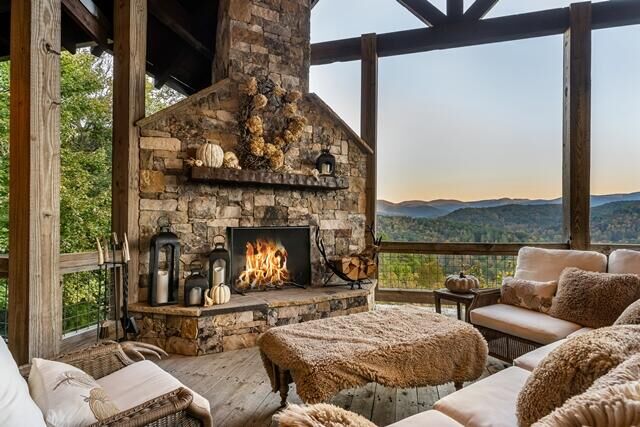 Property Photo:  888 Wolf Creek Lane  GA 30512 