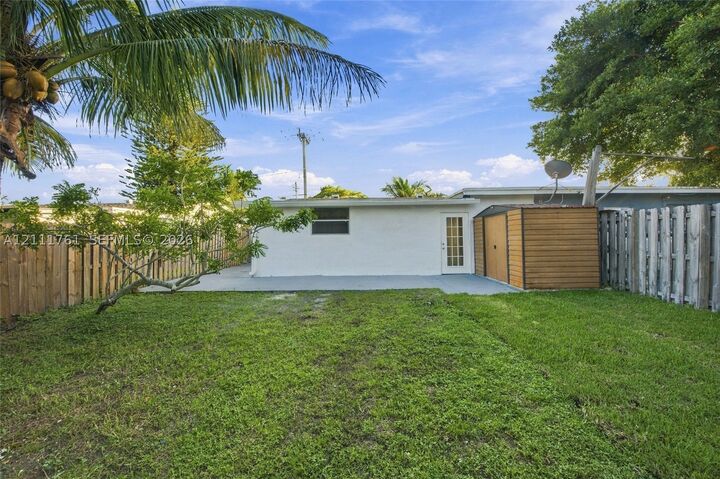 Property Photo:  6971 SW 19th St  FL 33068 