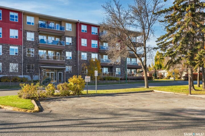 Property Photo:  351 Saguenay Drive  SK S7K 5T4 