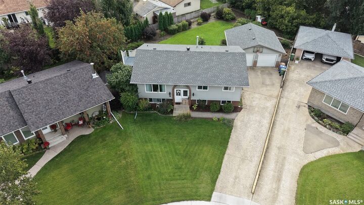 Property Photo:  51 French Crescent  SK S4R 6N3 