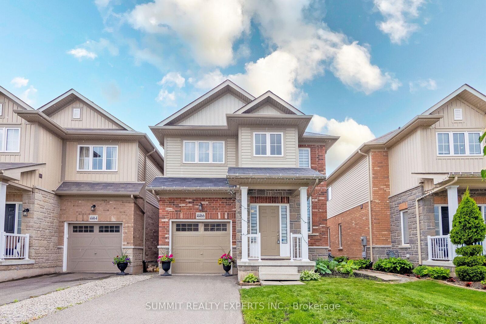 Property Photo: 4466 Saw Mill Drive ON L2G 0G2