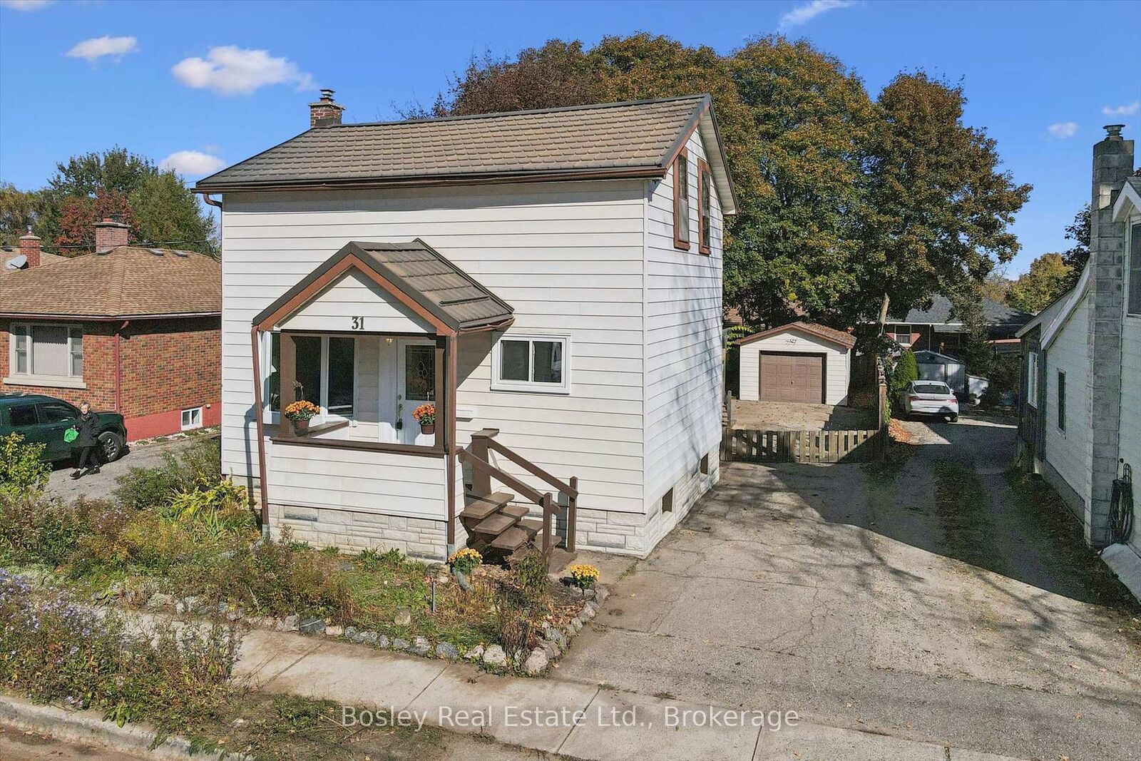 Property Photo:  31 Jane St Street  ON N1E 4T2 