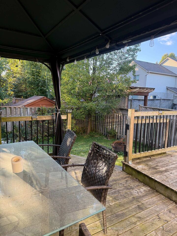 Property Photo:  75 Rossmore Court  ON N6C 6B7 