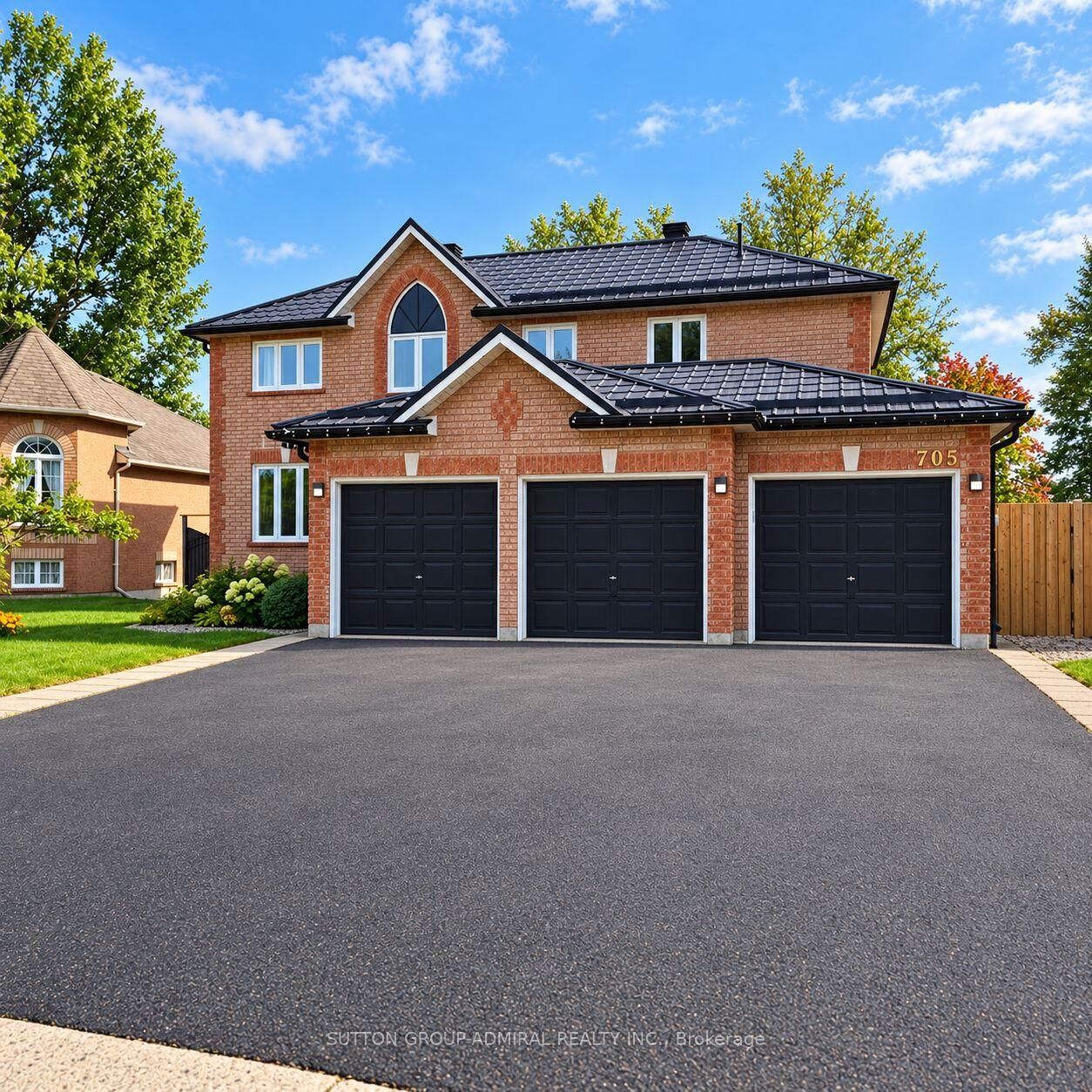 Property Photo:  705 Happy Vale Drive  ON L9S 2E6 