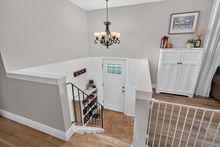 Property Photo:  192 Camberley Crescent  ON K7M 4C4 