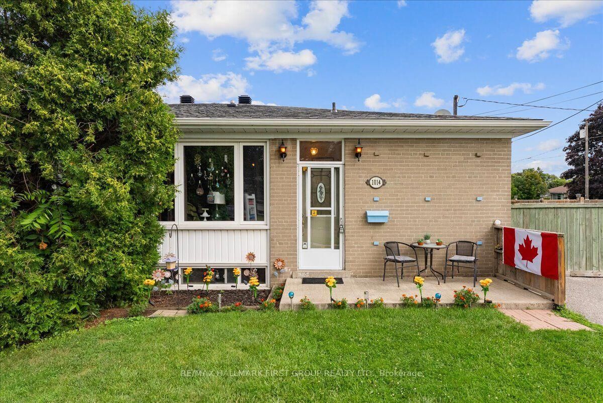 Property Photo:  1014 Dunlop Street E  ON L1N 1T4 