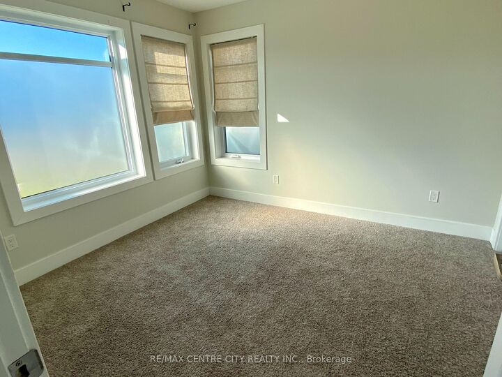 Property Photo:  79 Renaissance Drive  ON N5R 0K1 