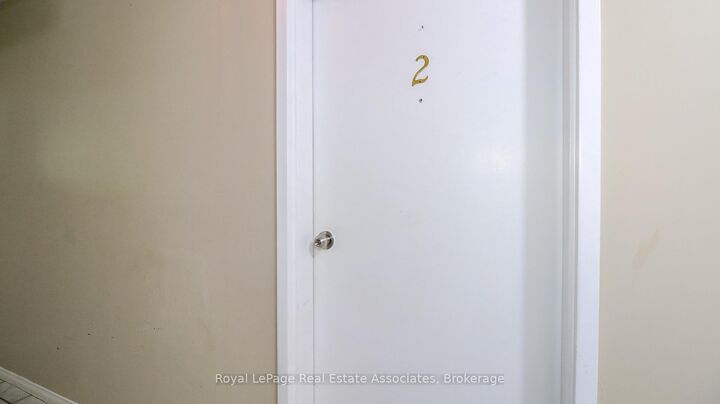 Property Photo: 94 Sanford Street 2 ON L4N 3C5