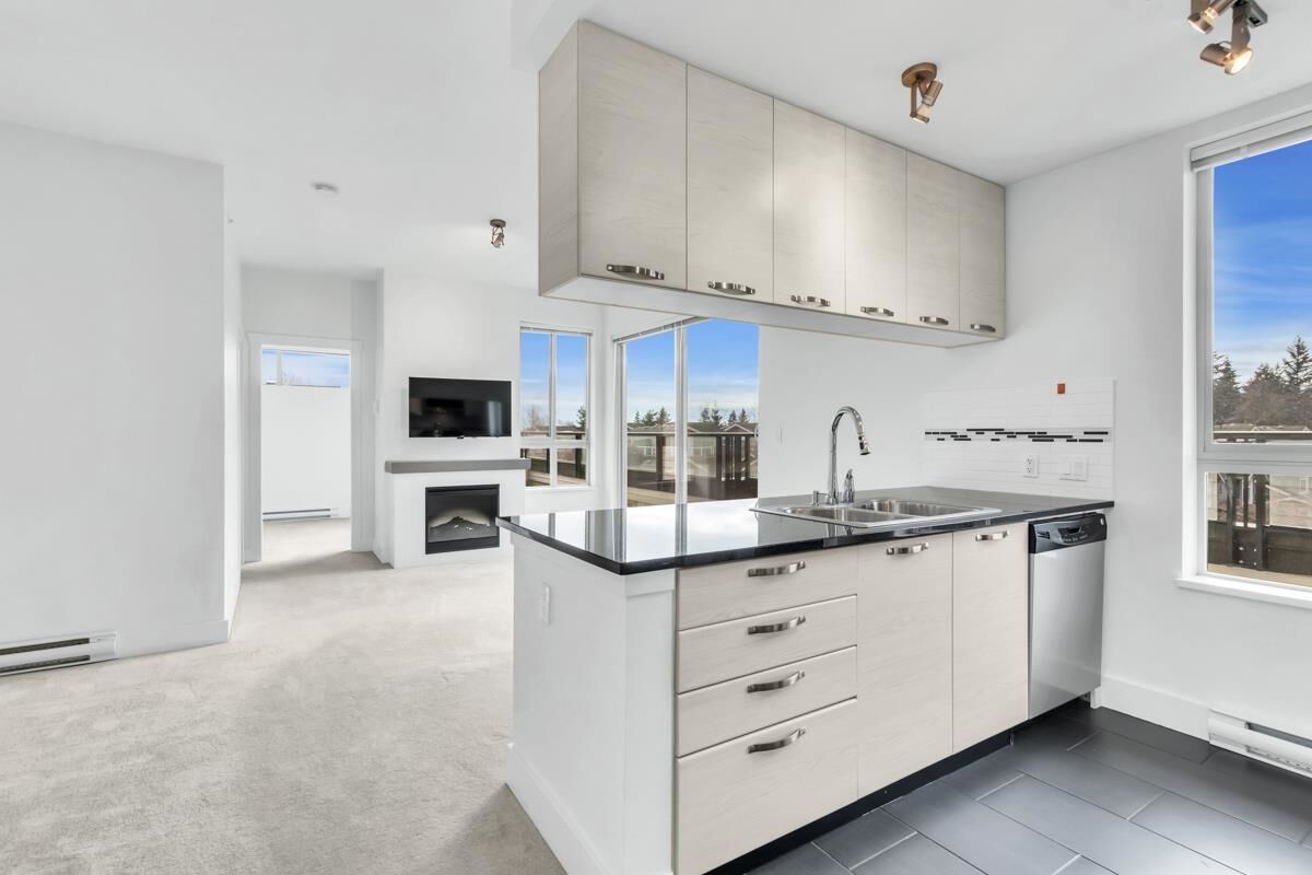 Property Photo:  7418 Byrnepark Walk 417  BC V3N 0B3 