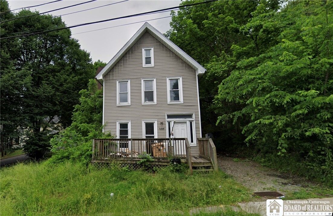 Property Photo:  435 Winsor Street  NY 14701 
