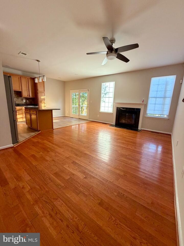 Property Photo:  22557 Welborne Manor Square  VA 20148 