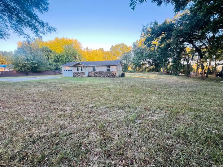 Property Photo:  723 E Center Street  AR 72012 