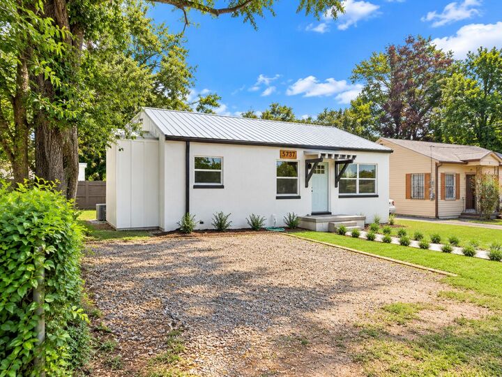 Property Photo:  5737 Pilgrim Avenue  SC 29410 