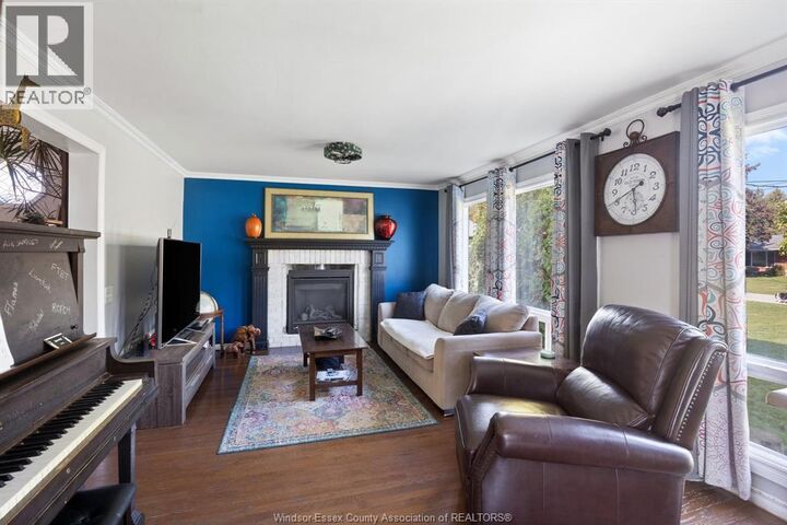 Property Photo:  117 Hunter Drive  ON N9V 1W3 