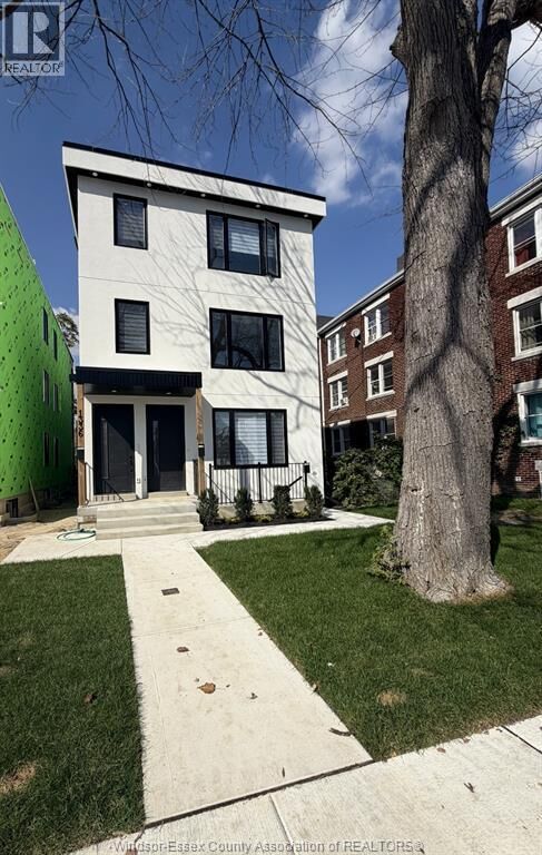 Property Photo:  1336 University Lower  ON N9B 1B5 