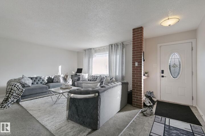 Property Photo:  7332 149A Avenue NW  AB T5C 2W4 