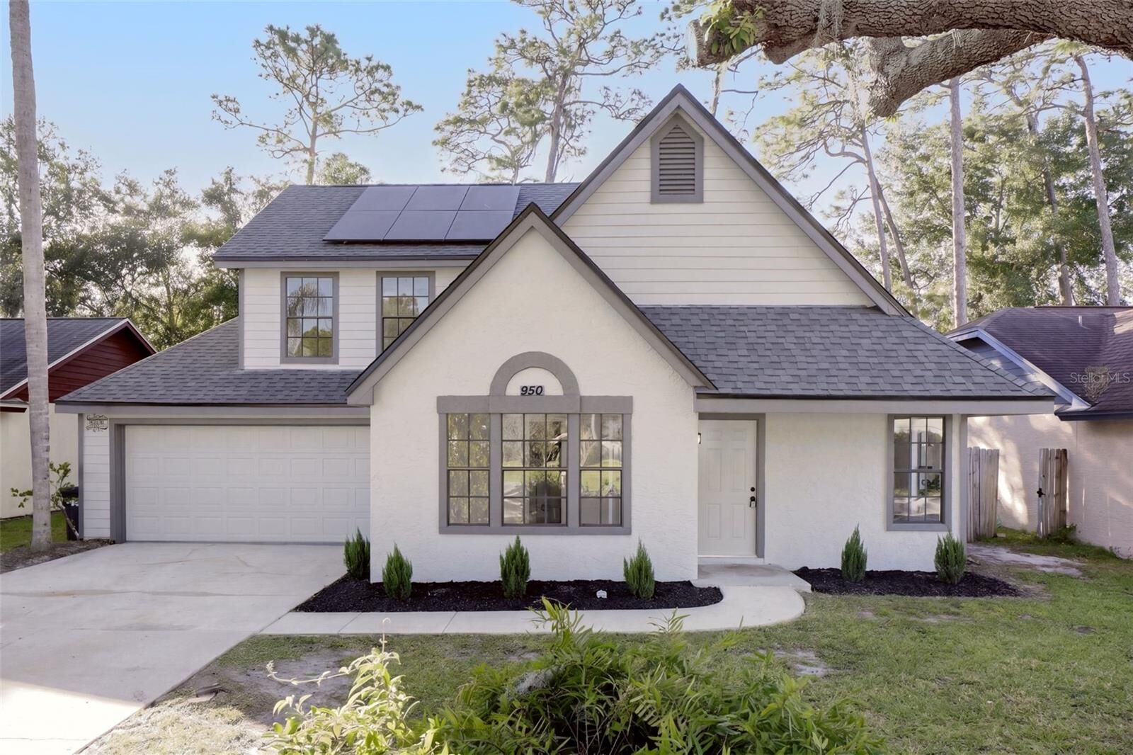 Property Photo:  950 Woodrose Court  FL 32714 