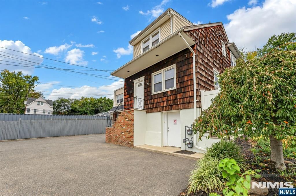Property Photo:  343 Wagaraw Road  NJ 07506 