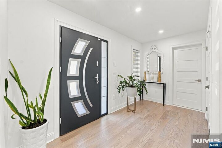 Property Photo:  79 Elm Avenue  NJ 07022 