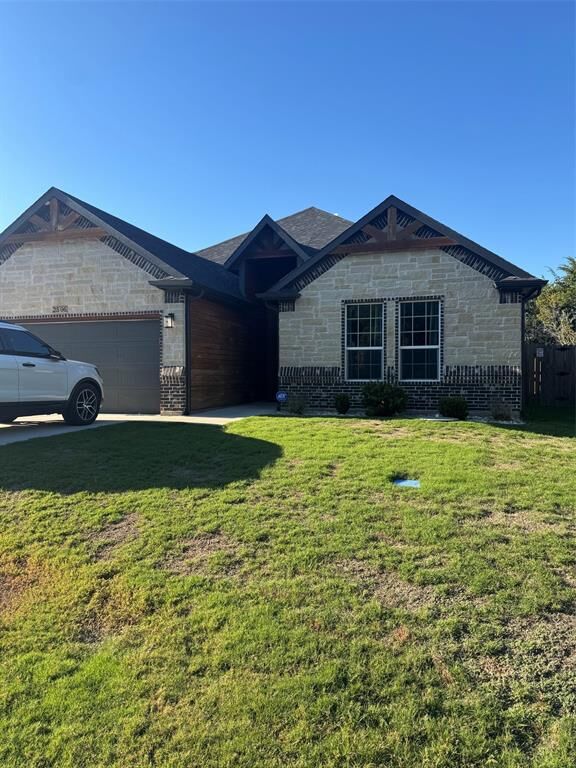 Property Photo:  2506 Austin Court  TX 76048 