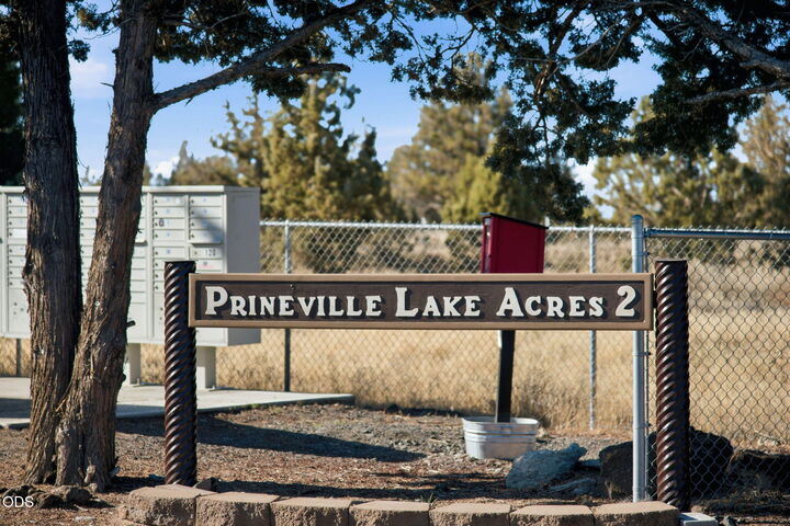 Property Photo: SE Choctaw Road OR 97754