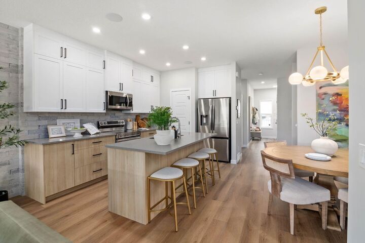 Property Photo:  605 Lambeau Link SE  AB T4A 3R2 