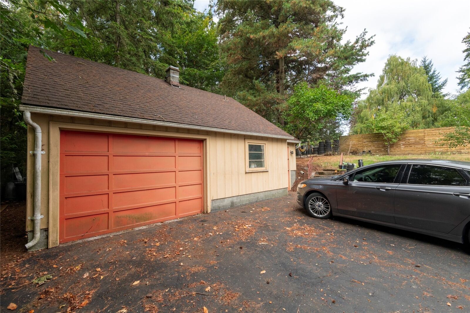 Property Photo: 11325 30th Avenue NE WA 98125