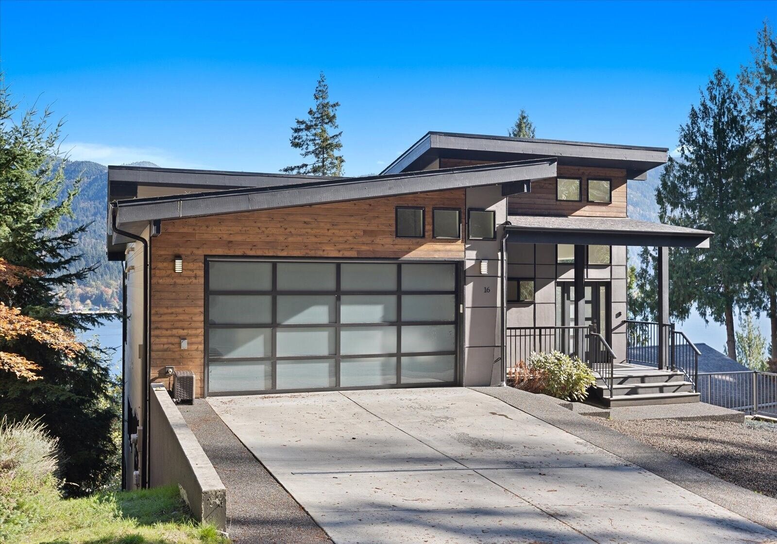 Property Photo: 16 N Point Drive WA 98229